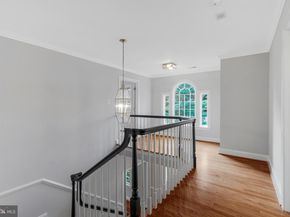 1200 Chadsworth Court, Mclean VA 22102