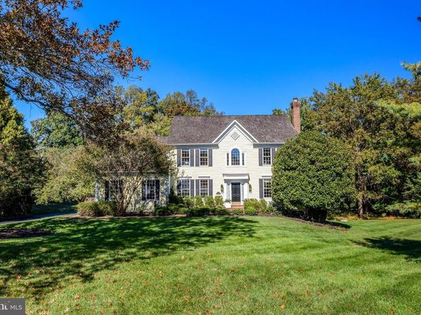 1200 Chadsworth Court, Mclean VA 22102