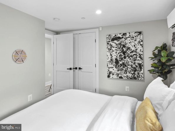 910 8TH Street NE, Washington DC 20002