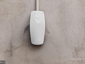 910 8TH Street NE, Washington DC 20002