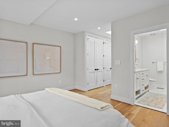 910 8TH Street NE, Washington DC 20002