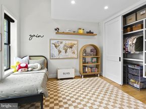 910 8TH Street NE, Washington DC 20002