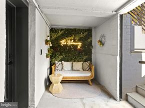 910 8TH Street NE, Washington DC 20002