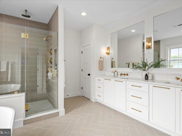 6609 Rockmont Court, Falls Church VA 22043