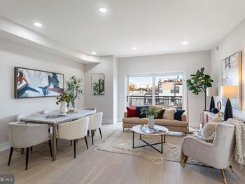 1516 East Capitol Street NE