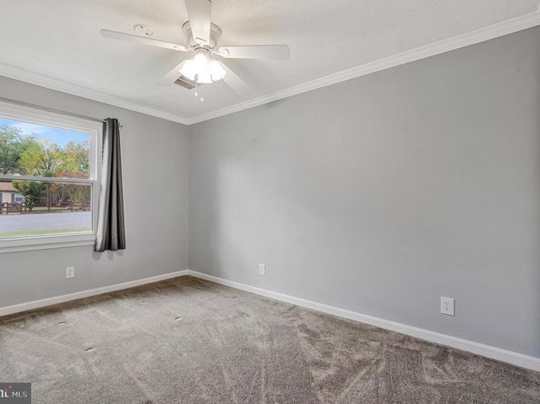 202 N Fir Court, Sterling VA 20164