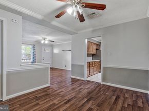 202 N Fir Court, Sterling VA 20164