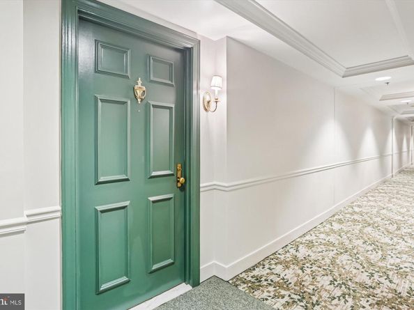 5450 Whitley Park Terrace 413, Bethesda MD 20814