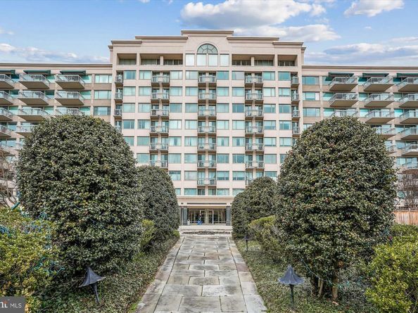 5450 Whitley Park Terrace 413, Bethesda MD 20814