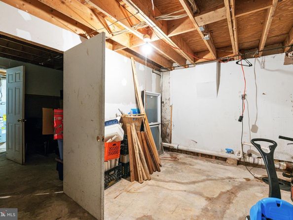 2546 W Silver Street, Philadelphia PA 19132