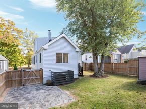 112 S Barton Street, Arlington VA 22204