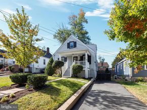 112 S Barton Street, Arlington VA 22204