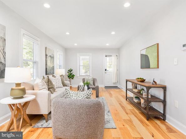 112 S Barton Street, Arlington VA 22204