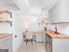 112 S Barton Street, Arlington VA 22204