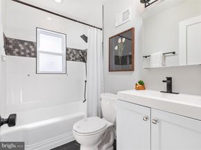 112 S Barton Street, Arlington VA 22204