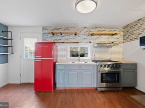 938 Ernst Street, Philadelphia PA 19147