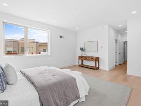 740 S Columbus Boulevard 16, Philadelphia PA 19147