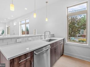 740 S Columbus Boulevard 16, Philadelphia PA 19147