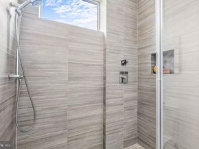 740 S Columbus Boulevard 16, Philadelphia PA 19147