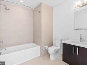 740 S Columbus Boulevard 16, Philadelphia PA 19147