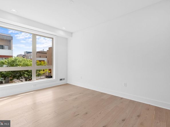 740 S Columbus Boulevard 16, Philadelphia PA 19147