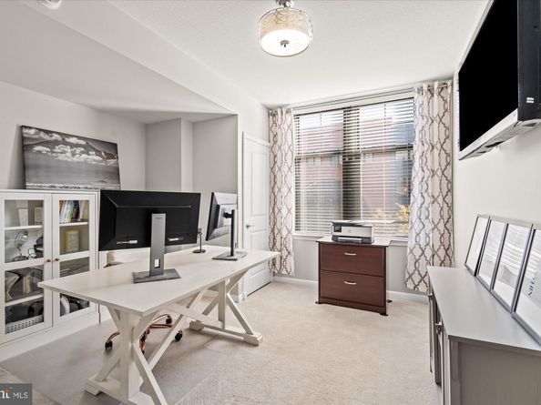 1021 N Garfield Street 409, Arlington VA 22201