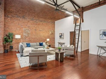 810 N Hancock Street