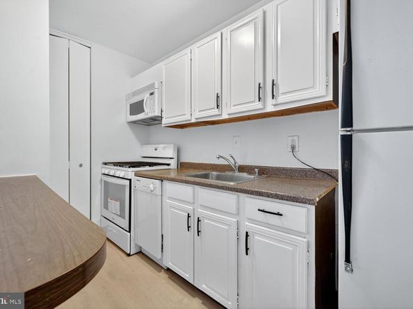 1260 NW 21st Street NW 210, Washington DC 20036