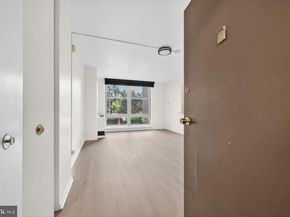 1260 NW 21st Street NW 210, Washington DC 20036