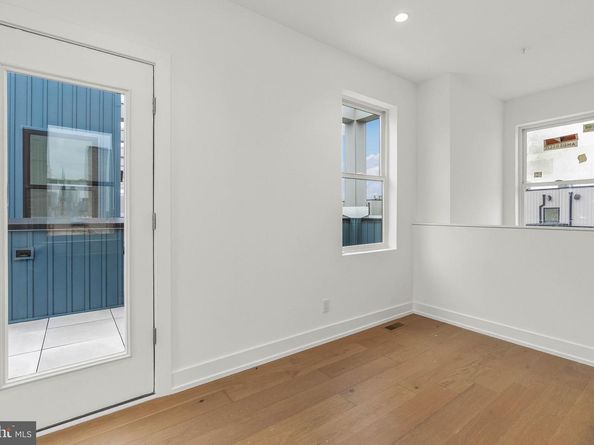 660 Fairmount Avenue, Philadelphia PA 19123