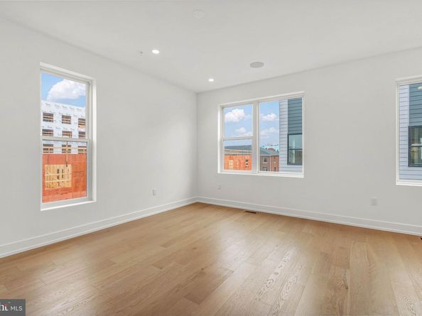 660 Fairmount Avenue, Philadelphia PA 19123