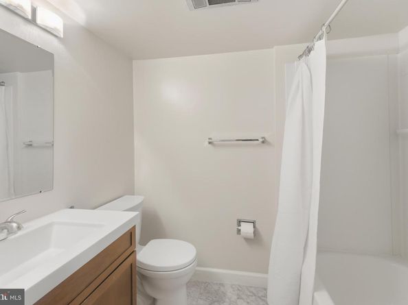 1403 Greenmont Court, Reston VA 20190