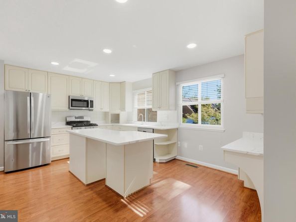 1403 Greenmont Court, Reston VA 20190