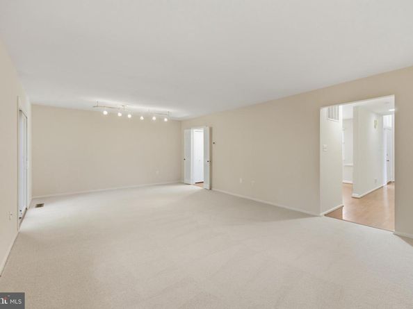 1403 Greenmont Court, Reston VA 20190