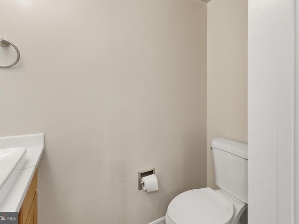 1403 Greenmont Court, Reston VA 20190