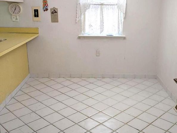 8803 Manchester Street, Philadelphia PA 19152