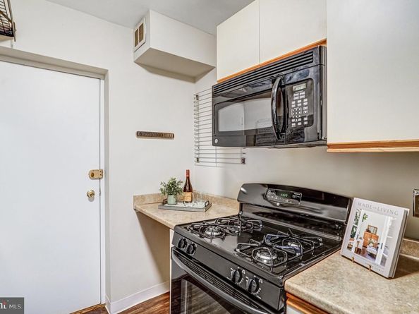 3701 5TH Street S 212, Arlington VA 22204