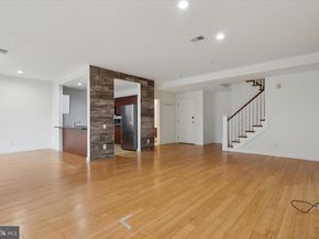 934 N 3rd Street 310, Philadelphia PA 19123