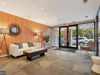 934 N 3rd Street