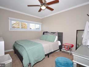 22 Disk Lane, Levittown PA 19055