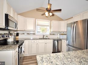 22 Disk Lane, Levittown PA 19055