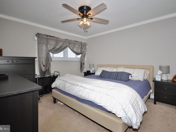 22 Disk Lane, Levittown PA 19055