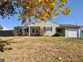 22 Disk Lane, Levittown PA 19055