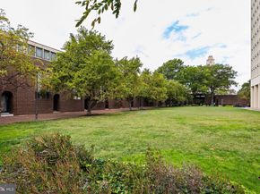 242 Locust Street, Philadelphia PA 19106