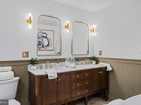 242 Locust Street, Philadelphia PA 19106