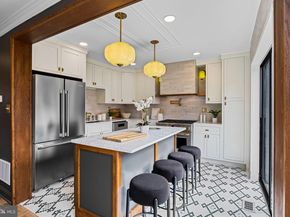 242 Locust Street, Philadelphia PA 19106
