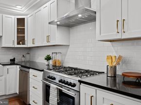 805 S 19TH Street, Philadelphia PA 19146