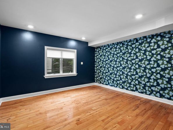 805 S 19TH Street, Philadelphia PA 19146