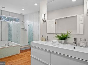 805 S 19TH Street, Philadelphia PA 19146