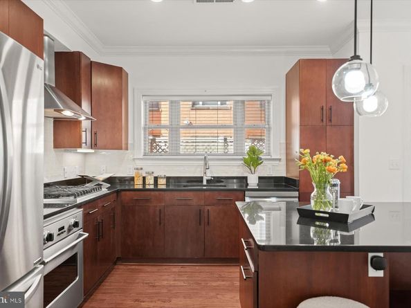2227 12TH Court N, Arlington VA 22201
